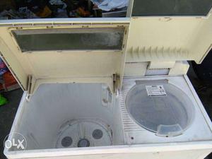 White And Yellow Twin Tub Washer And Dryer