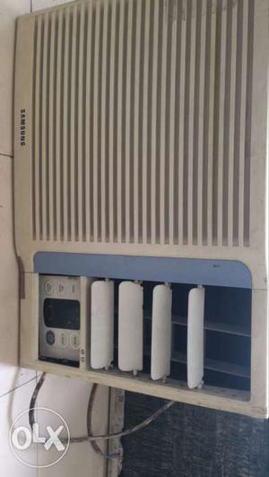White Samsung Window Type Air Conditioner