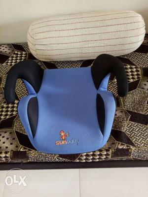 Car booster seat, perfect condition
