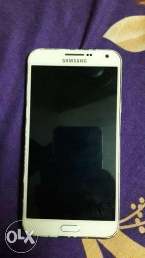 I want 2 sell my samsung E7