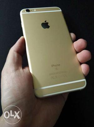 Iphone 6s 64 gb gold 1 year used. It comes with