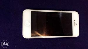 Iphone5 16gb white. Very good condition.