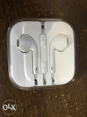 Original Apple EarPods - Brand new in sealed box