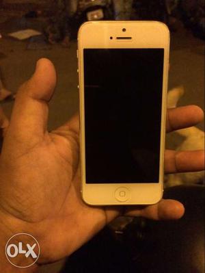 Used iphone 5 16gb in mint condition only serious