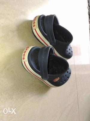 Velammal vidyalaya CROCS Shoe for LKG size 8C9..