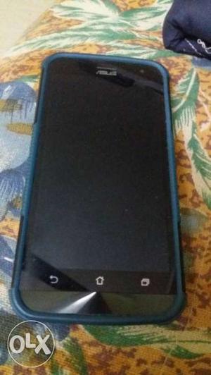 Very good condition mobile and excellent camera