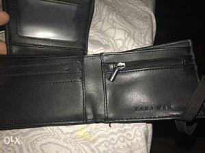 Black Leather Zara Man Bifold Wallet... it is absoulutely