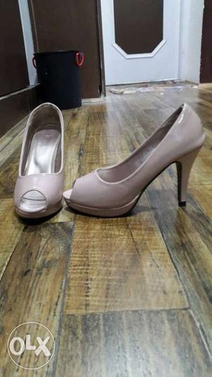 Brand new beige peep toes (size - 5 / 38)