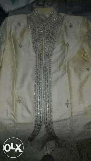 Dulha suit sherwani only one time used larg size
