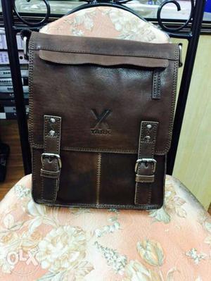 Genuine Leather side sing bag from yark.