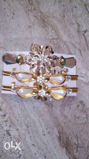 Hair clips 2 gold colour 1 silver.at just rupees