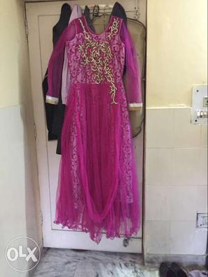 This is beautiful pink lehnga with gud embroidary.