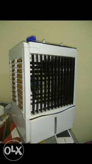50 watt portable White Black Air cooler