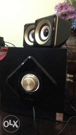 Black 2.1 Speaker System