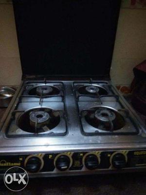 Gas stove four burner