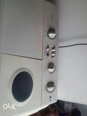 Lg washing machine semi automatic 6.5 kg running