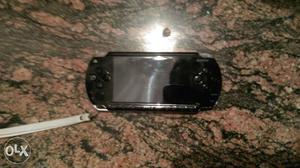 Sony PSP. Excellent Condition. 10 Games included.