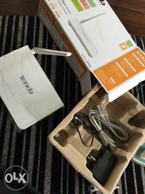 Tenda high speed wifi router unused Box and