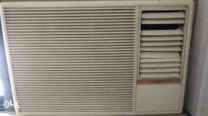 1 ton working condition AC 4 year old.. Very good cooling