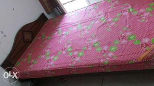 3-4 years old bed with mattress in excellent
