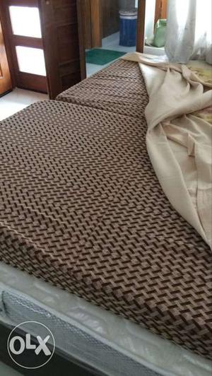 4" mattress (foam) in excllent condition