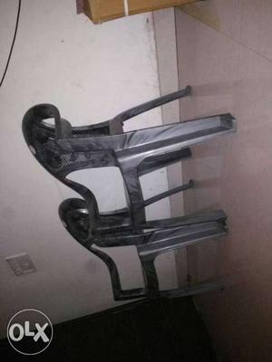 Brand new chair wants to sell