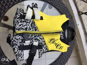 Brand new life jacket for kids weight upto 23kg-