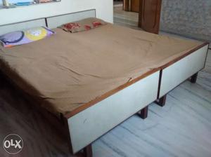 Heavy Wooden good condition