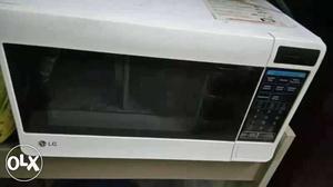 LG Microwave oven. 20 ltrs
