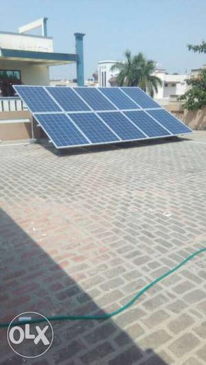 Solar Panel 300wp, 1 controller, stand and wire