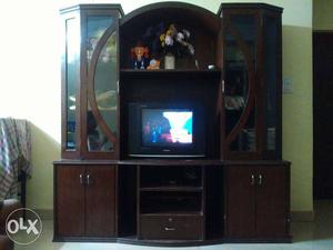 TV showcase with cabinets 6ft x 6ft Wide