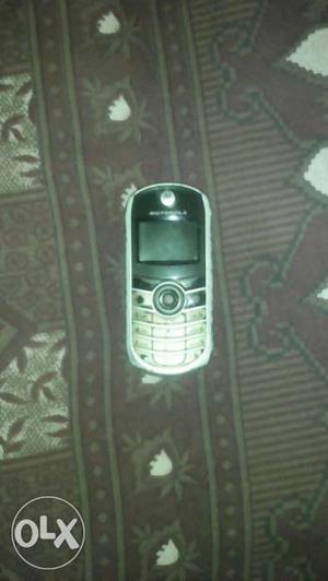Want to sell my motorola c140 good runing mob