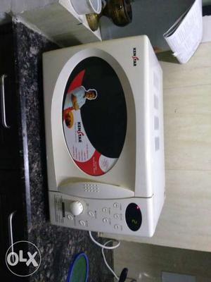 White Ken Star Microwave Oven