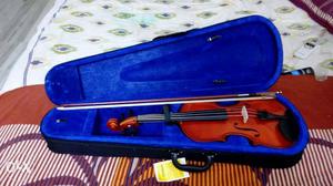 A brand new Granada violin. size 4/4 (full size)