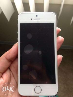 Apple 5phone 5s silver 32Gb, 8 months old good