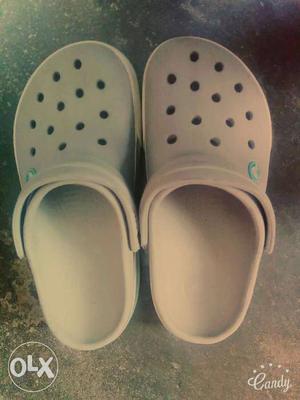 Crocs grey & white size 4-6 used for 