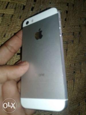 I want to sell my iPhone 5s 32gb in white colour