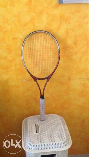 Professional lawn tennis racket with low weight