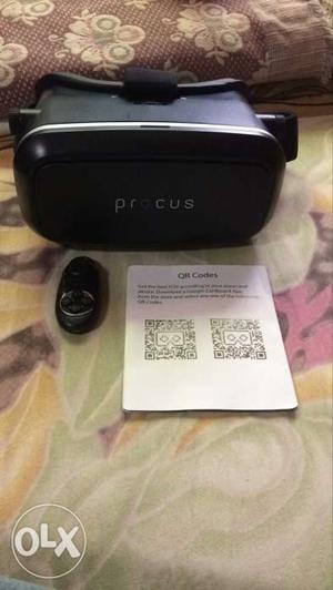 VR box having QR code And remote