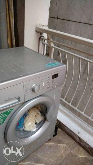 7 kg front loading washing machine superb