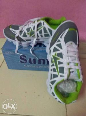6 nos sports shoes