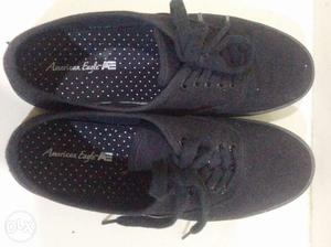 American Eagle, USA size 7 black sneakers. Been