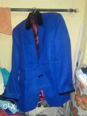 Azio Design Electric blue blazer size 36 one time