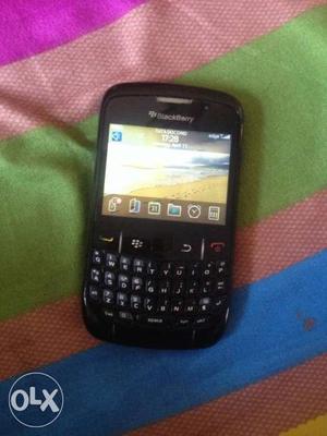 BlackBerry curve in good condition no