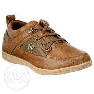 Boy's Unpaired Of Brown Leather Shoes