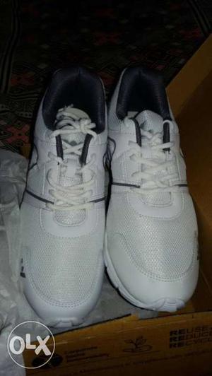 Brand new white sport shoes size 9 UK/IND