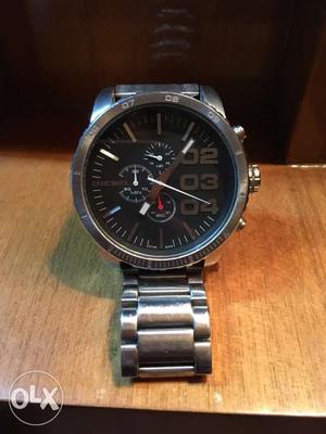 Diesel watch with bill and box,limited edition