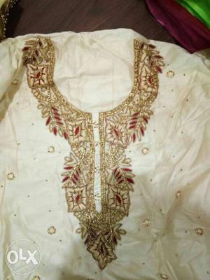 Fancy hand embroidery suit on cotton