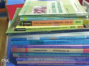 HSE 11 n 12 books. maths physics chemistry