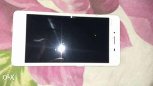 I want to sell my 1 year old good condition vivo